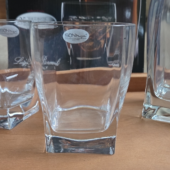 Clear Glass Decanter Set of 3 - Picture 2 of 7